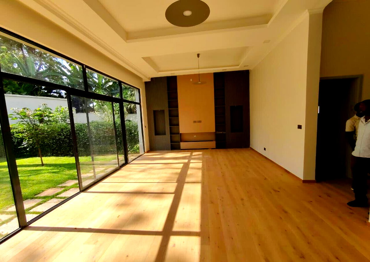 5-Ensuite Villas with 3 Balconies & Mature Garden - Lavington