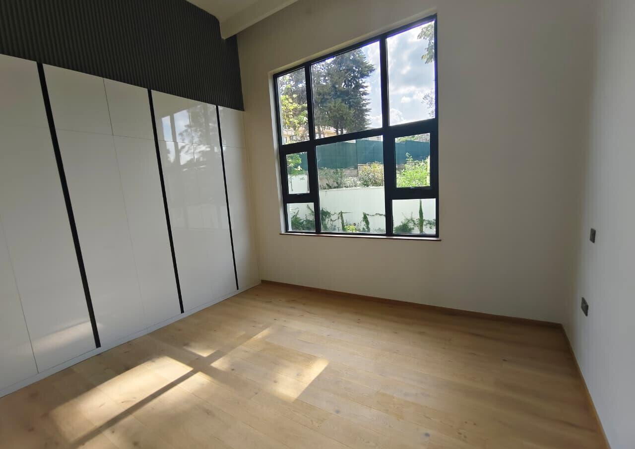 5-Ensuite Villas with 3 Balconies & Mature Garden - Lavington
