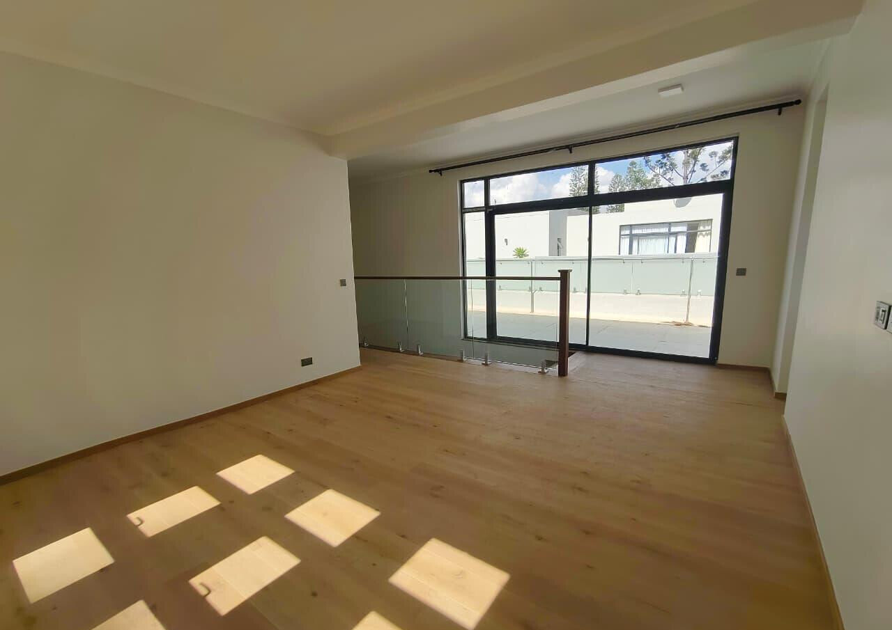 5-Ensuite Villas with 3 Balconies & Mature Garden - Lavington