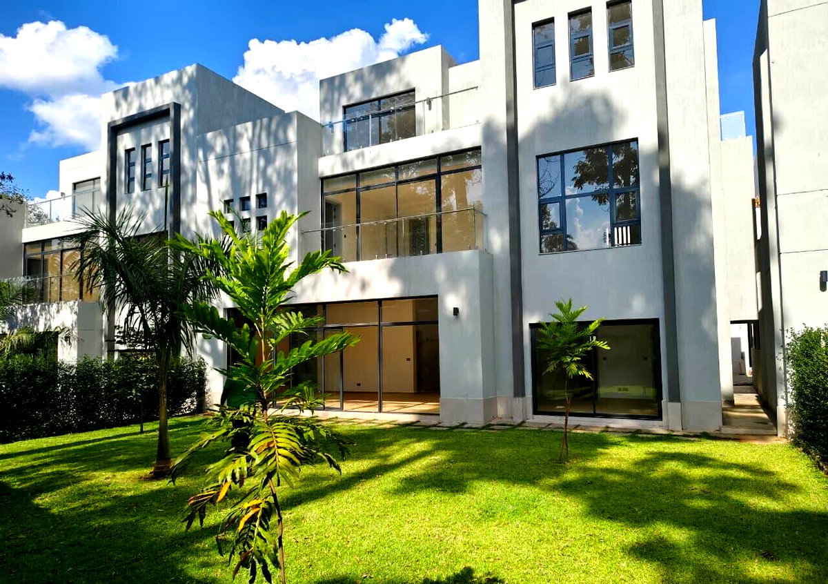 5-Ensuite Villas with 3 Balconies & Mature Garden - Lavington