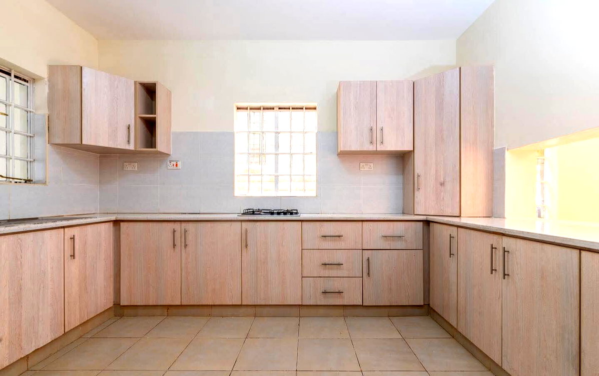 5BR All-Ensuite Townhouse with Private Garden - Kileleshwa
