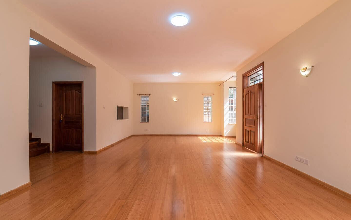 5BR All-Ensuite Townhouse with Private Garden - Kileleshwa