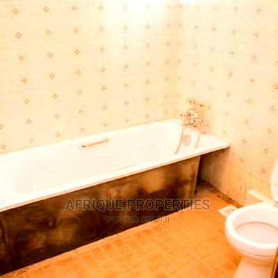 5bdrm Townhouse/Terrace in Mirema, Roysambu for Sale - Image 2