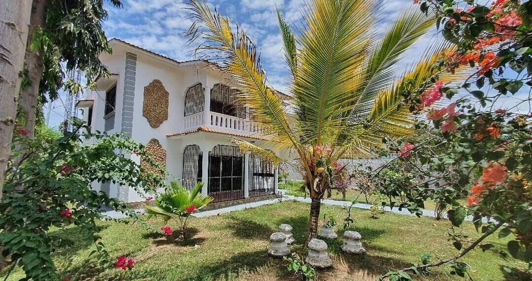 4BR Townhouse on Quarter-Acre in Gated Nyali Estate - Mombasa