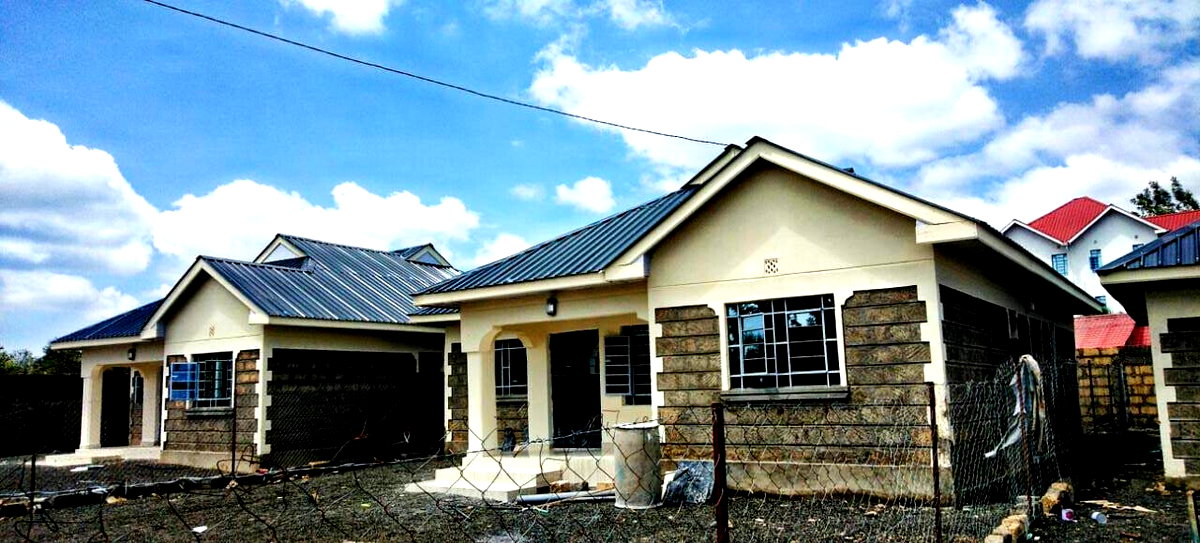 3BR All-Ensuite Townhouse with DSQ & Private Garden - Nkoroi