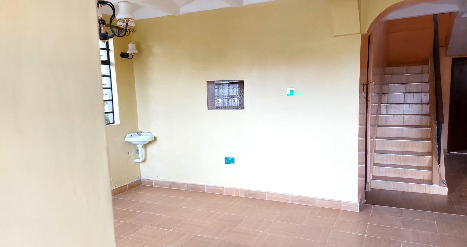 4BR Townhouse with Private Gate & Pool Access - Matasia