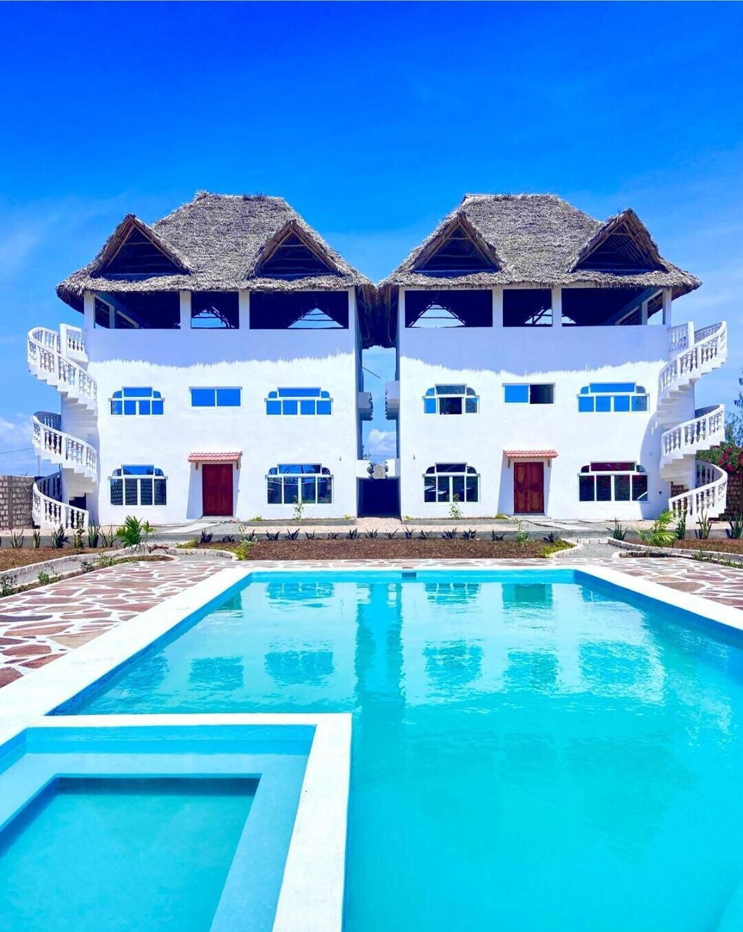 3BR All-Ensuite Villa with Pool, 1-Min Walk to Watamu Beach