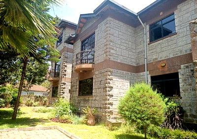 Modern 5-Bed Townhouse with Private Garden - Lavington