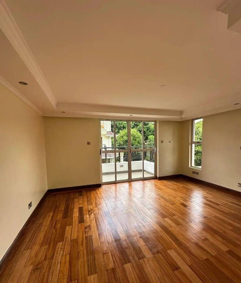 3-Level 5-Ensuite Townhouse with Jacuzzi & Gym - Lavington