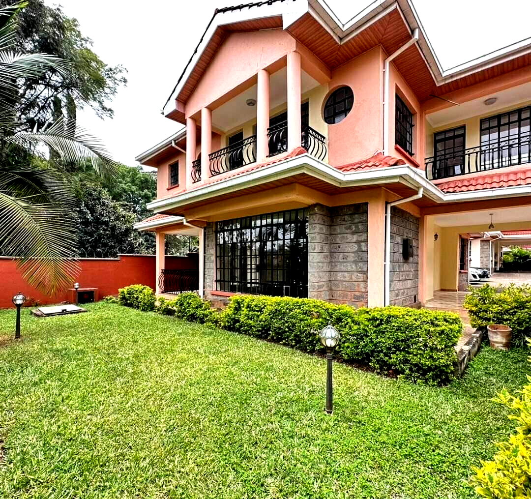 5-Ensuite Townhouse with Fireplace & Staff Quarters - Lavington