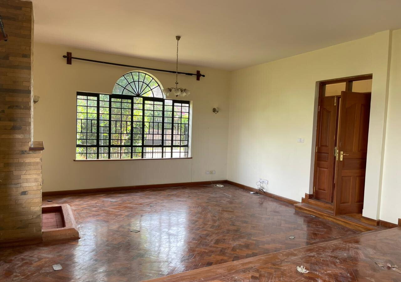 4 En-Suite Townhouse with Wrap-Around Garden & Pool - Kitisuru