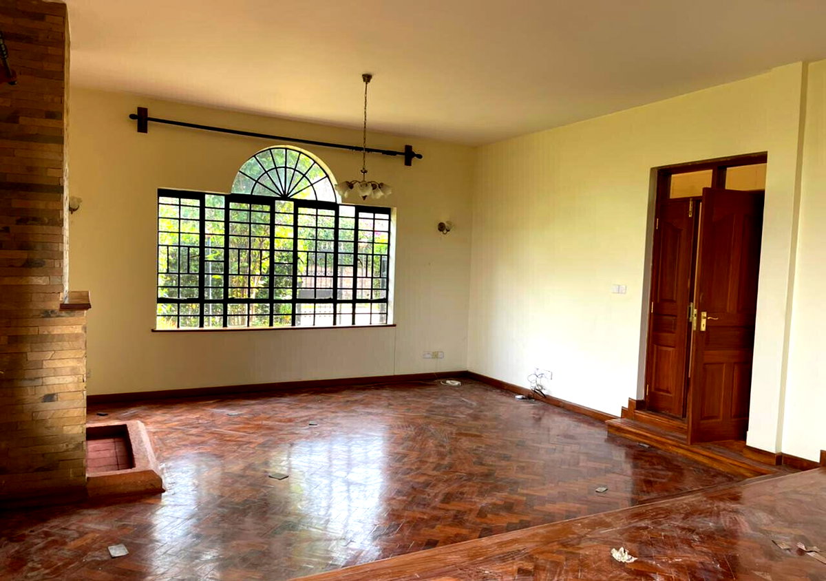 4 En-Suite Townhouse with Wrap-Around Garden & Pool - Kitisuru