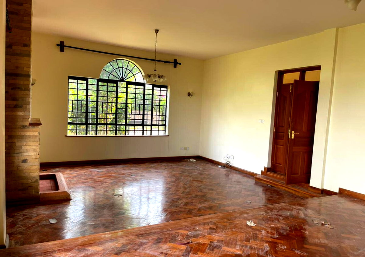 4 En-Suite Townhouse with Wrap-Around Garden & Pool - Kitisuru
