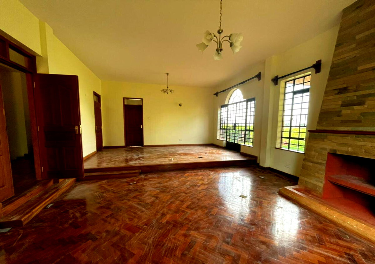 4 En-Suite Townhouse with Wrap-Around Garden & Pool - Kitisuru