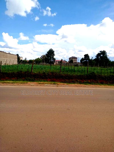 1/2 Acre Annex Near School of Law. - Image 1