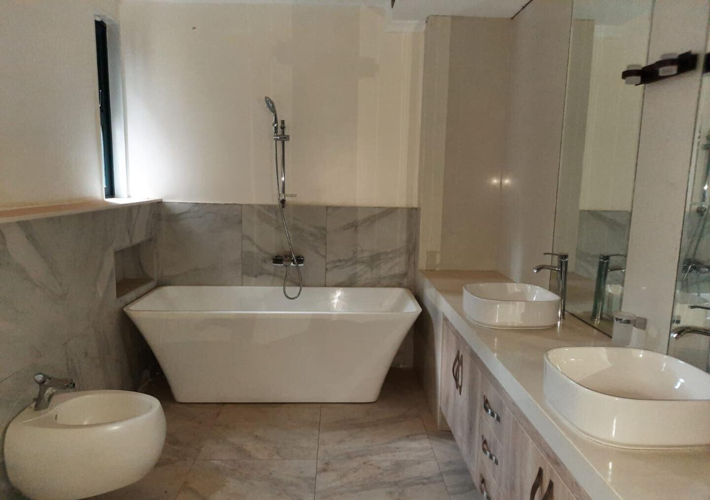 5-Ensuite Townhouse with Staff Quarters & Electric Fence - Lavington
