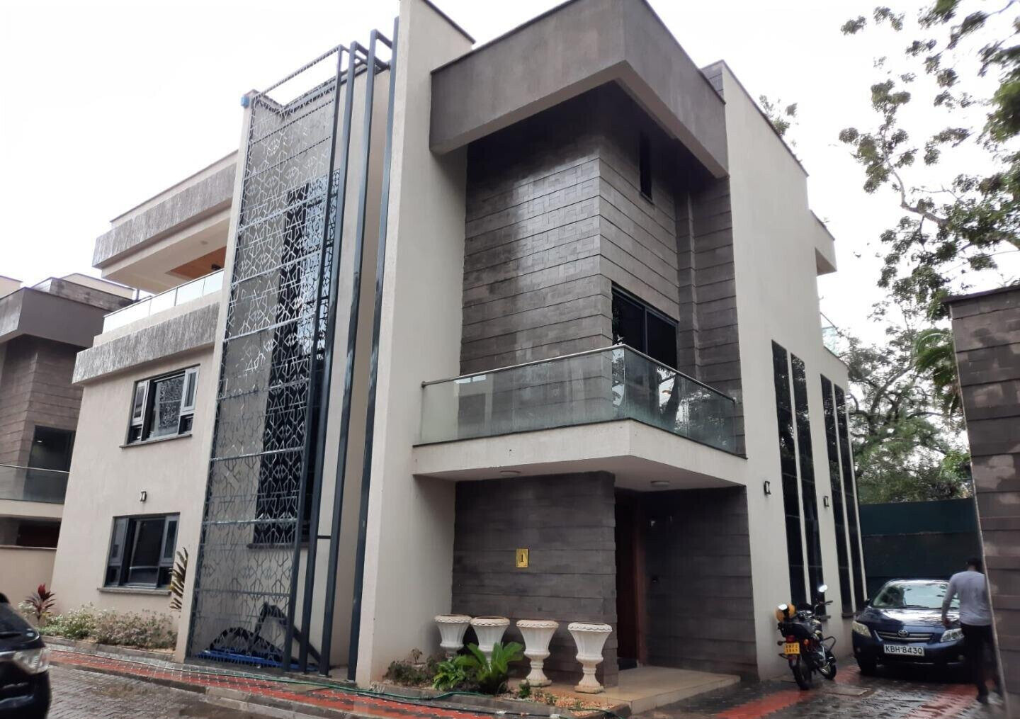 5-Ensuite Townhouse with Staff Quarters & Electric Fence - Lavington