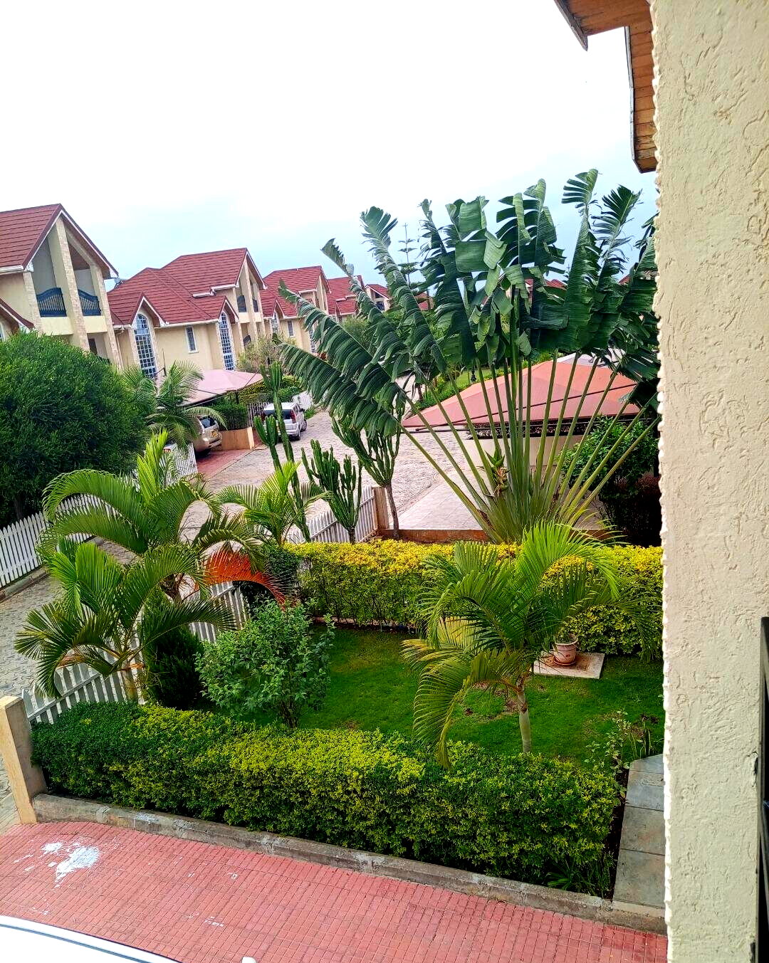 5BR All-Ensuite Townhouse with Pool & DSQ - Kitengela