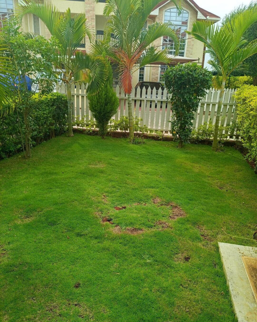 5BR All-Ensuite Townhouse with Pool & DSQ - Kitengela