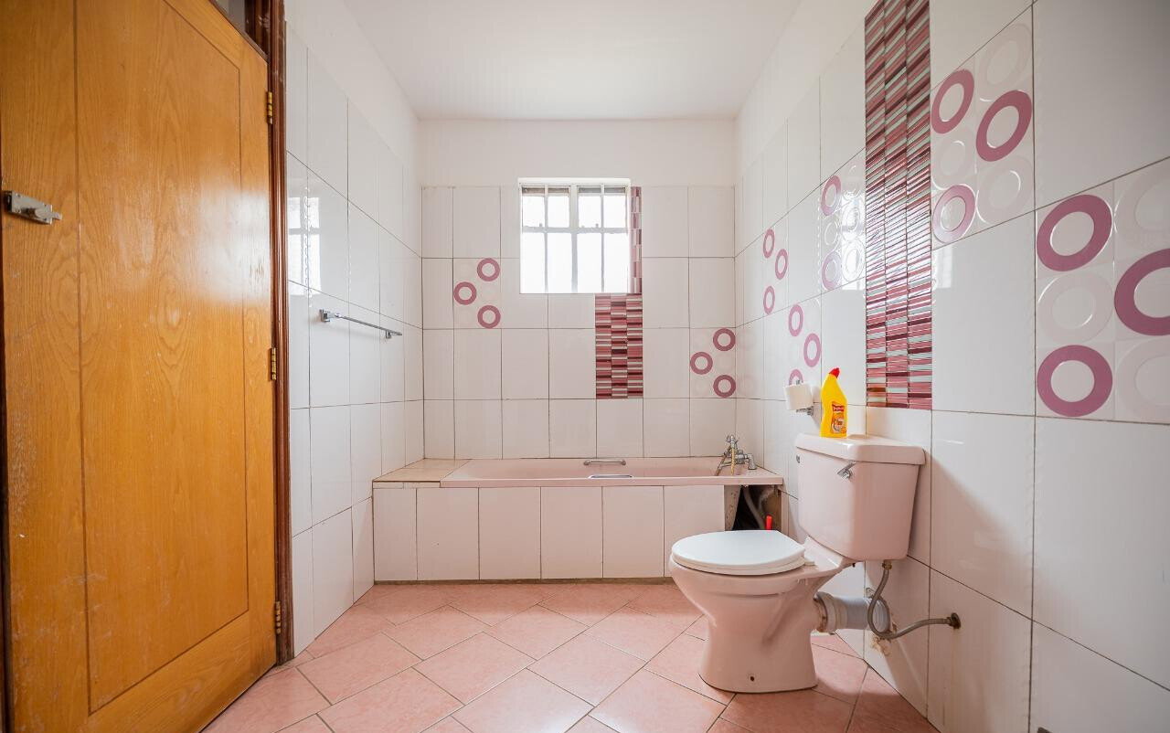 KSh 400K 5BR Garden Home