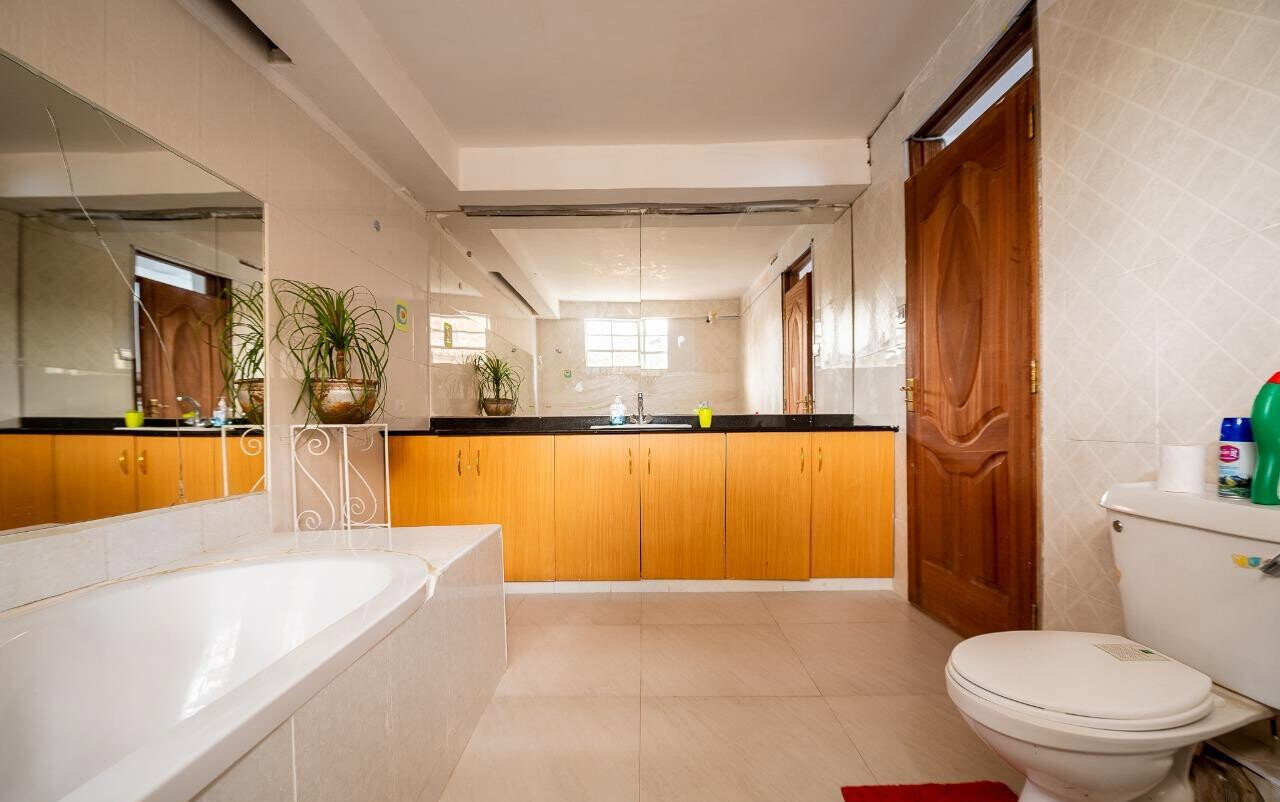 KSh 400K 5BR Garden Home