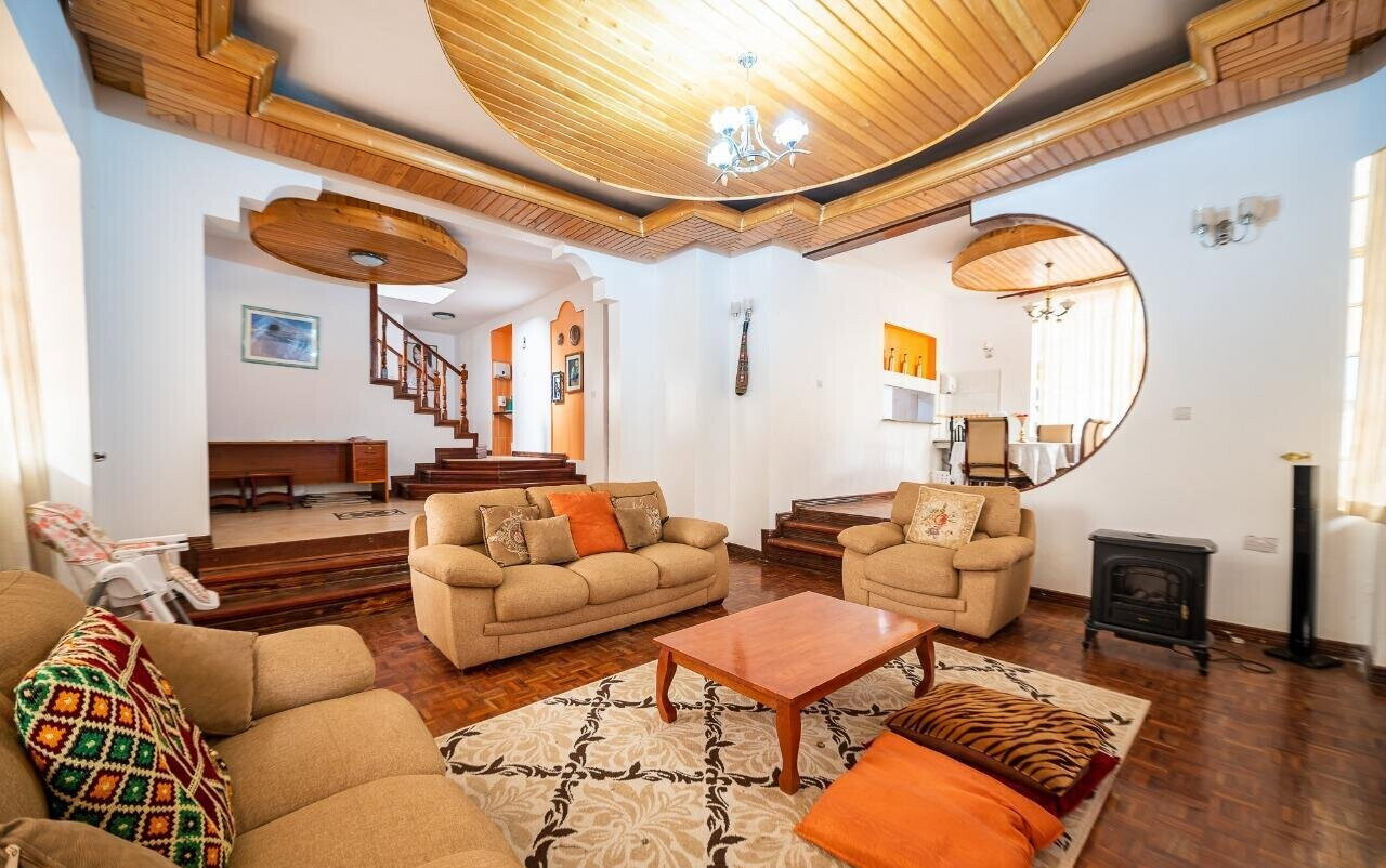 KSh 400K 5BR Garden Home