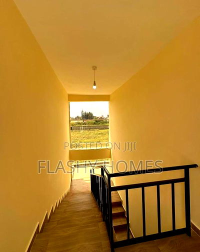 4bdrm House in Katani for sale - Image 5