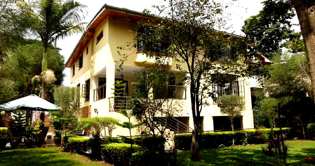 5-Ensuite Townhouse with DSQ & Solar Heating - Lavington Gated Community