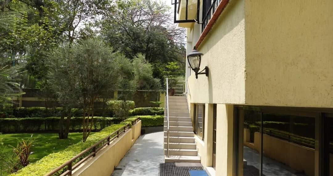 5-Ensuite Townhouse with DSQ & Solar Heating - Lavington Gated Community