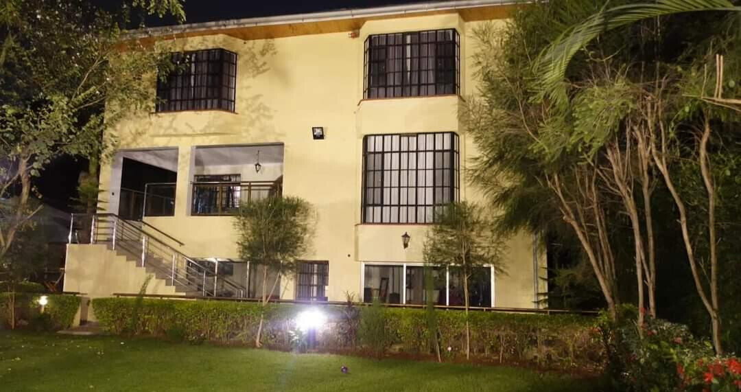 5-Ensuite Townhouse with DSQ & Solar Heating - Lavington Gated Community