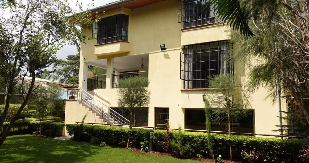 5-Ensuite Townhouse with DSQ & Solar Heating - Lavington Gated Community