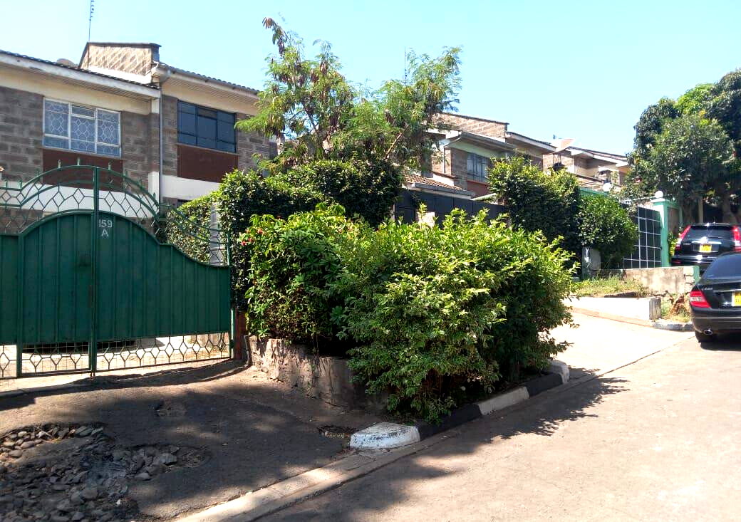 Refurbished 4BR Maisonette with Servant Quarter – Langata