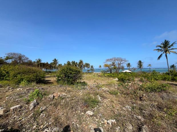 1.25 Acre Beach Plot for Sale in Kikambala Ls203