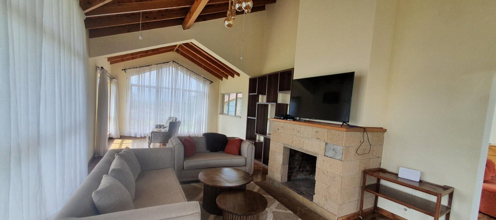 4BR Kedong Villa with Lake Naivasha Views - Award-Winning Design