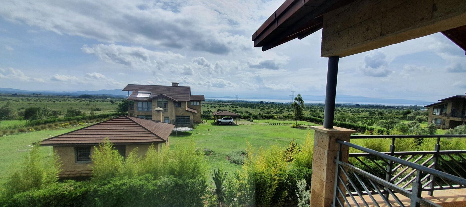 4BR Kedong Villa with Lake Naivasha Views - Award-Winning Design