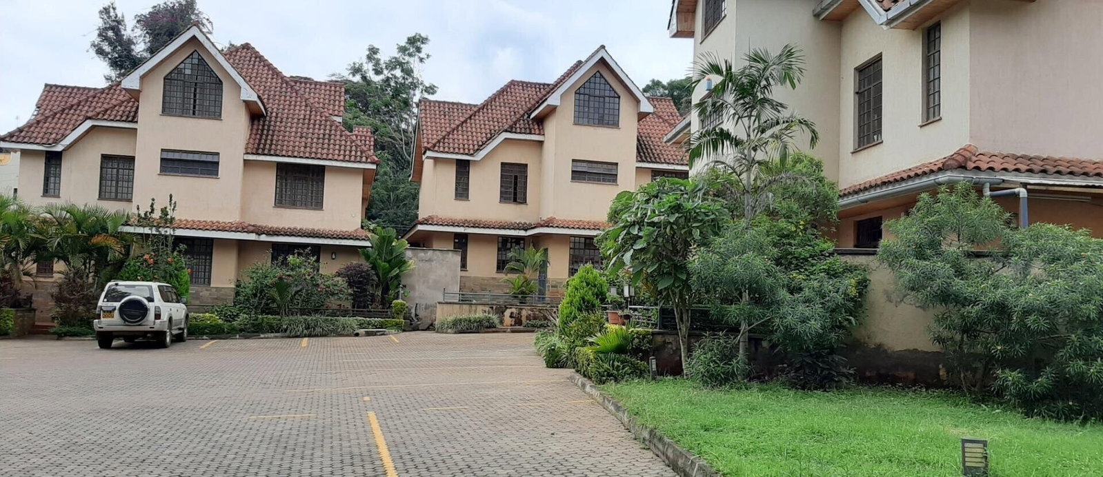 5-Ensuite Townhouse with Private Garden & Study - Lavington