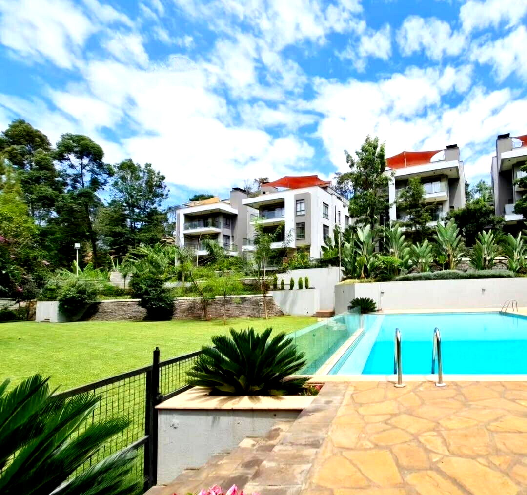 5 En-Suite Townhouse with Private Garden & Pool Access - Kitisuru