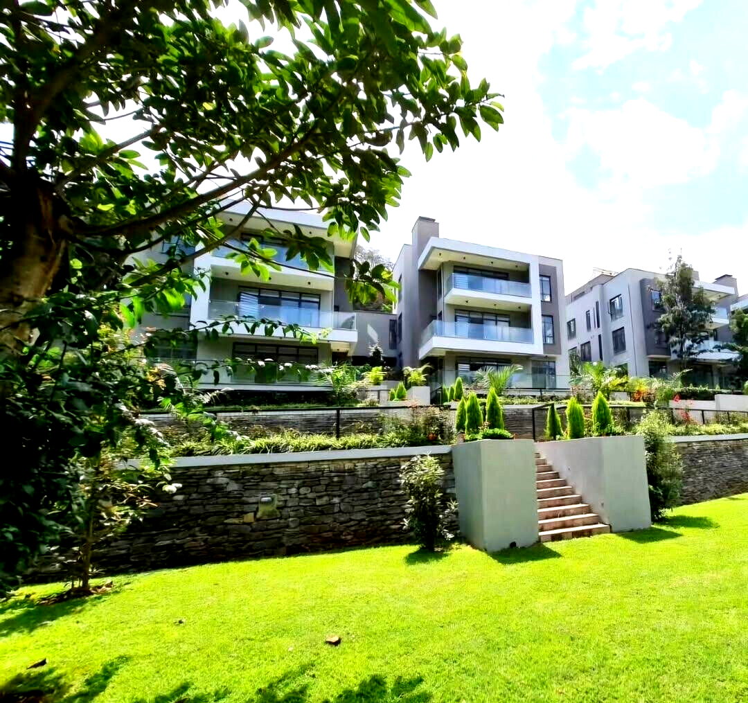 5 En-Suite Townhouse with Private Garden & Pool Access - Kitisuru