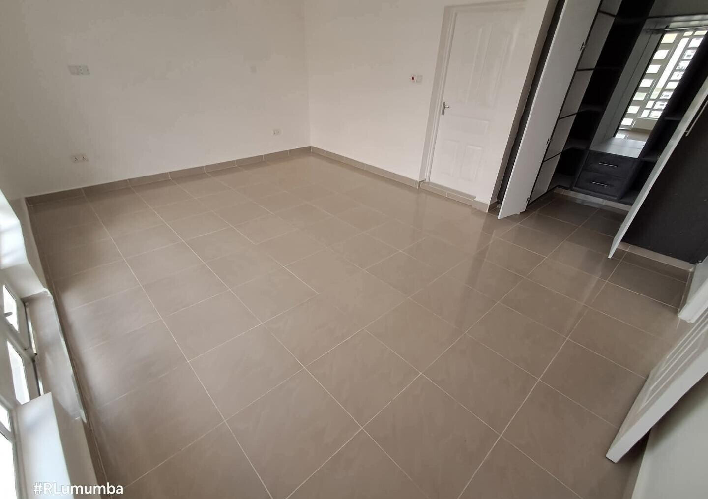 4BR All-Ensuite Townhouse with Rooftop Gazebo & DSQ - Kitengela Yukos
