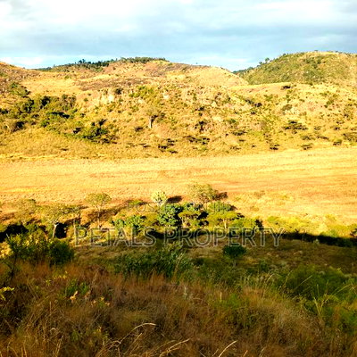 500 Acre Parcel of Land for Sale in Nakuru - Image 4