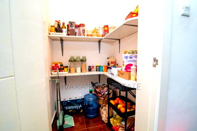 Furnished 3bdrm Apartment in Golden Century, Kileleshwa for sale - Image 1