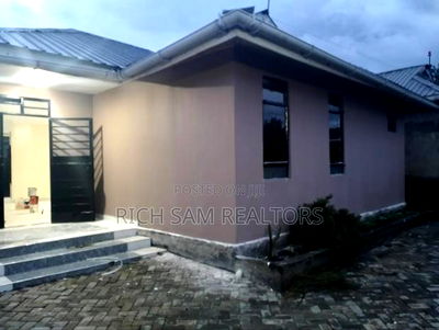 3bdrm Bungalow in Kiamunyi, Menengai West for rent - Image 2