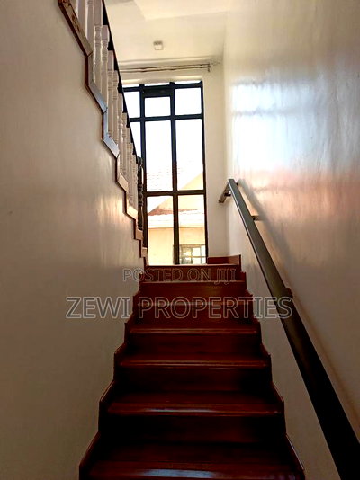 4bdrm Maisonette in Matasia for sale - Image 6