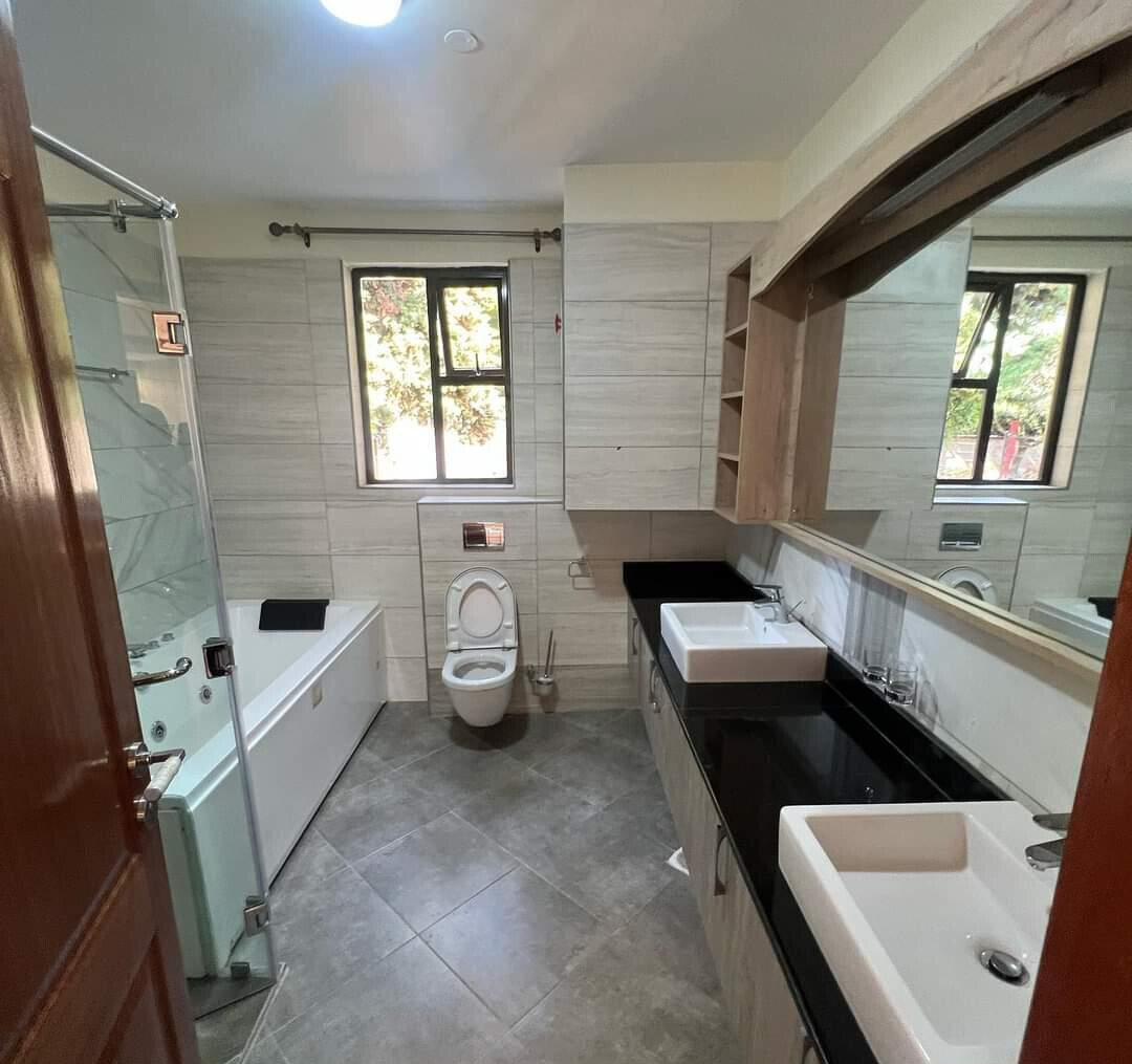 5-Ensuite Villa with DSQ & Backyard Garden - Lavington Gated Community