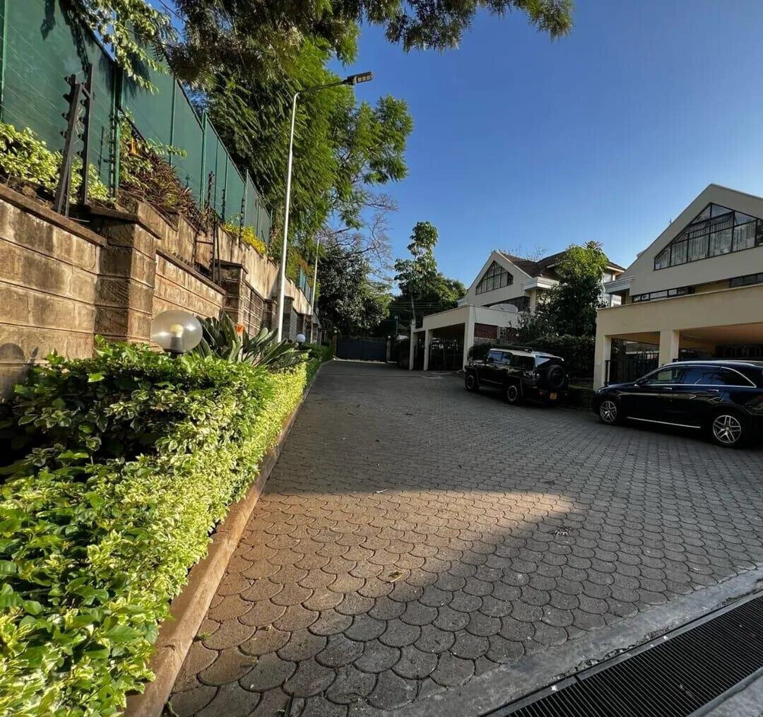 Quarter-Acre Townhouse with KES 260K Monthly Rent - Lavington