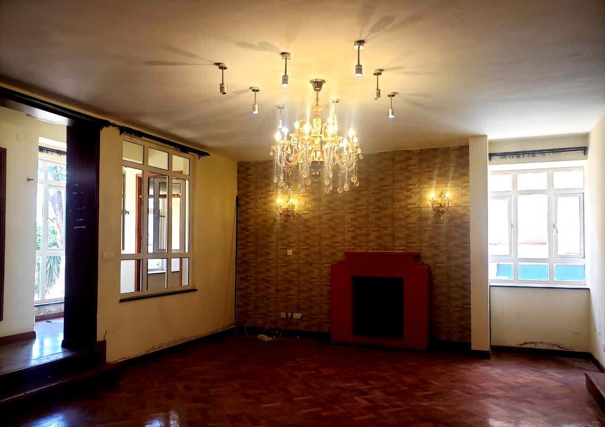 5-Bed Townhouse with Jacuzzi & CCTV Security - Lavington