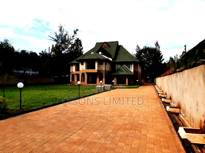 7bdrm Villa in Runda for sale - Image 10