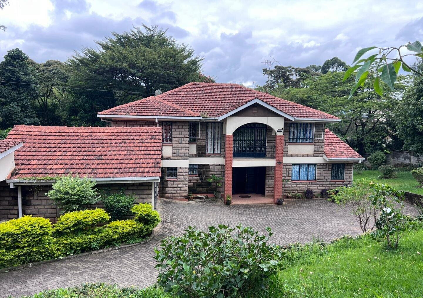5-Bedroom Maisonette on 0.75-Acre Garden - Lavington