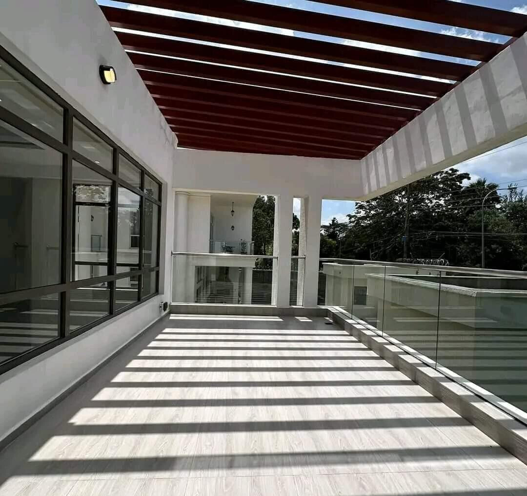 6BR Villa with DSQ & Backup Generator - Lavington