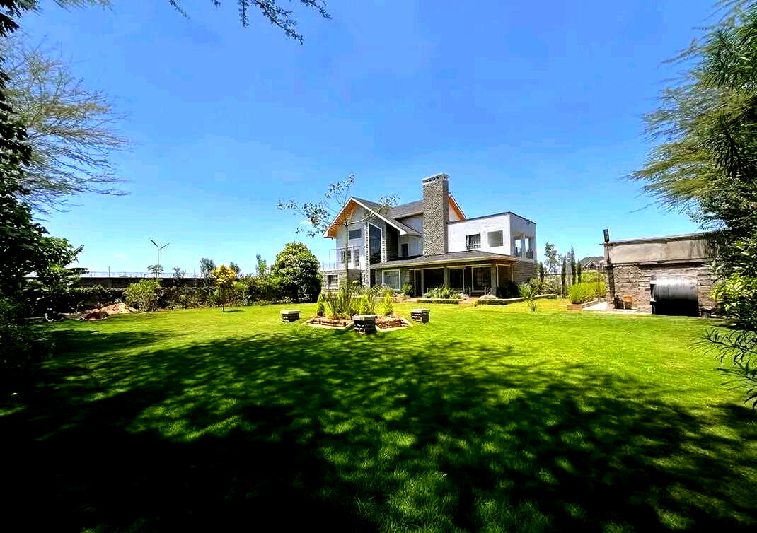 Brand-New 6-Ensuite Villa with Fruit Garden & DSQ – Karen